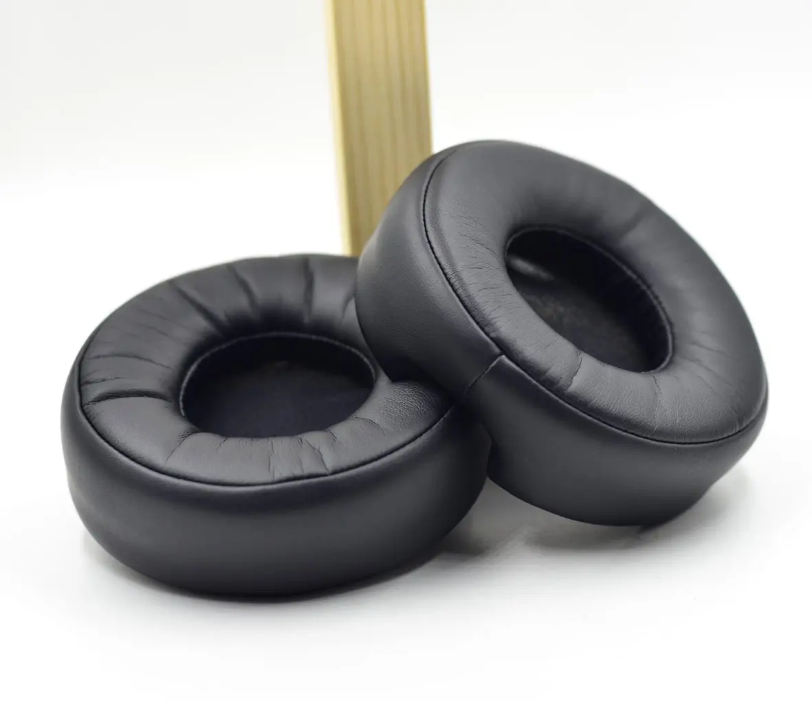 Replacement Black Ear Pads Cushion Cover Pillow for SteelSeries Siberia 650 Gaming Headset Headphone