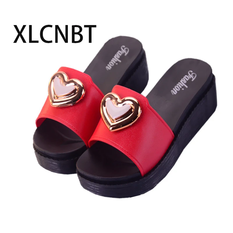 2018 fashion new love slipper with thick soles slippers with high