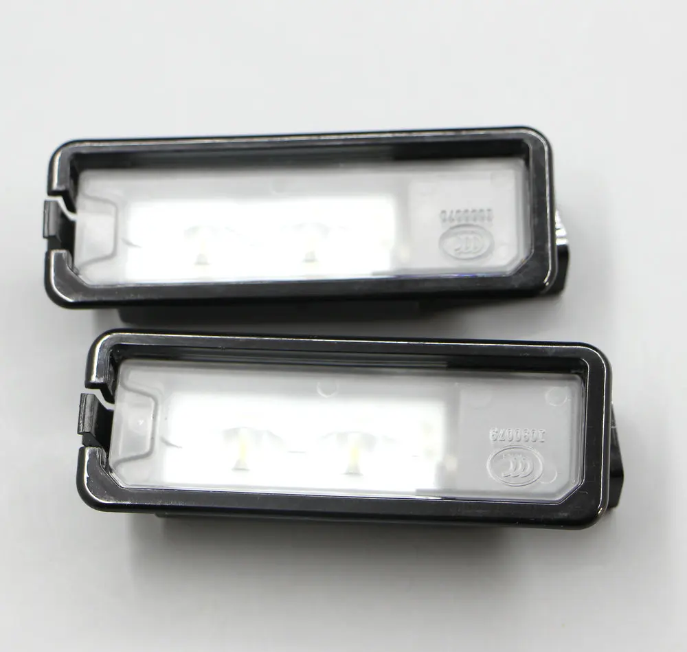2 unids VW OEM Оригинальный светодиодный Marcos de matricula luz fit aplicar a Golf MK6 MK7 Passat B7 CC Polo 6R 35D 943 021