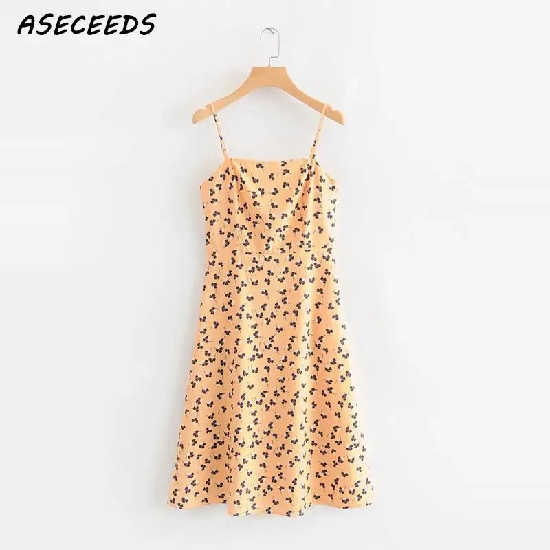 

2019 Summer sexy mini party dress women elegant spaghetti strap sleeveless backless boho vintage floral beach party dress korean