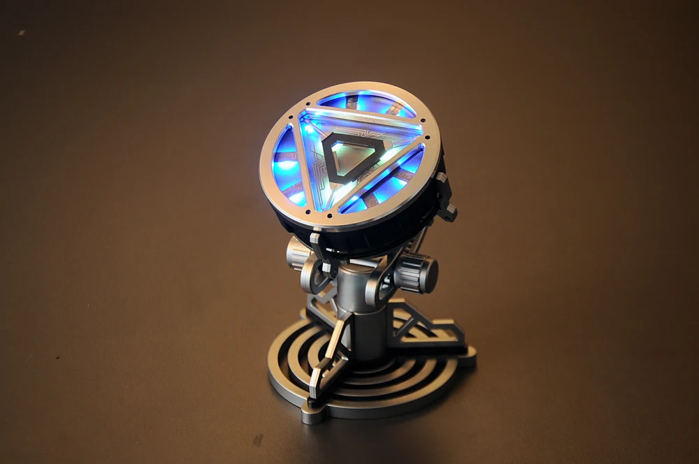 

Roan 1:1 Iron Man Mk6 Remote Control Switch Arc Reactor Action Figure Scene Props Accessories
