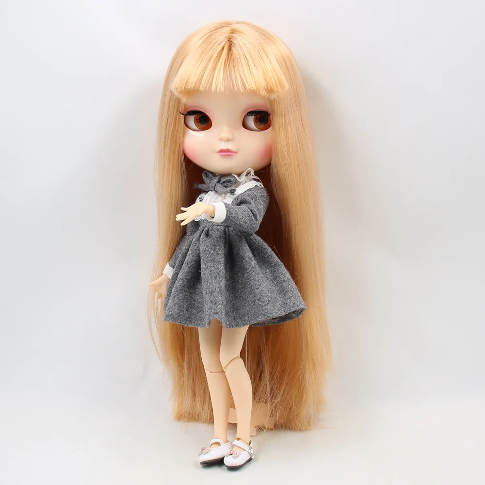 Neo Blythe Doll with Ginger Hair, White Skin and Custom Jointed Body with Asian Look 2