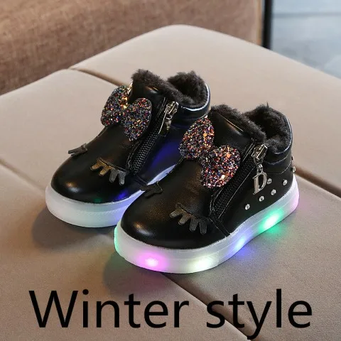 Модные ботинки для маленьких девочек от 1 до 5 лет со светодиодной подсветкой Высококачественная обувь для принцессы с бантом, светящиеся короткие ботинки спортивная обувь - Цвет: Winter style