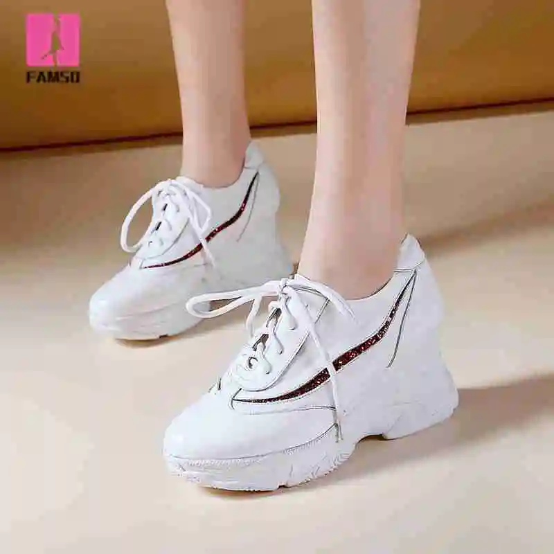 

FAMSO 2019 New Women Sneakers Lace-up Mixed Color Cow Leather White Large Size 34-42 Wedges soft and breathable Walk Sneaker
