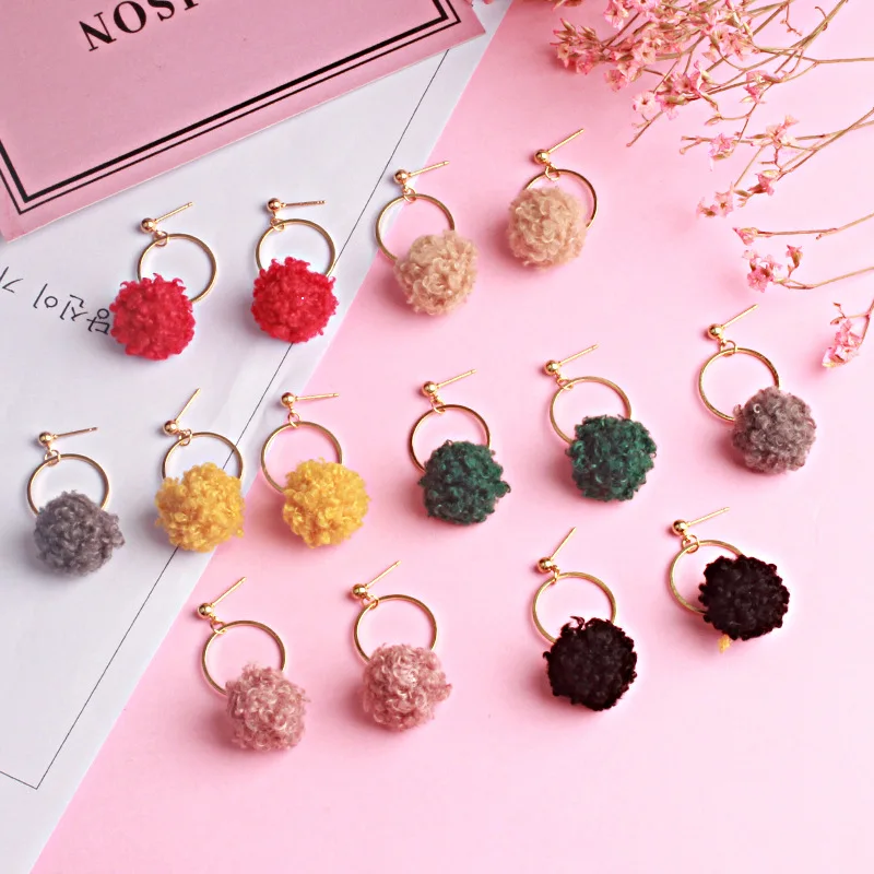

Autumn And Winter New Style Furry Ball Earrings Plush, Korea Girl's Ins Drop Earrings Exaggerated Fashion Earrings Wholesale