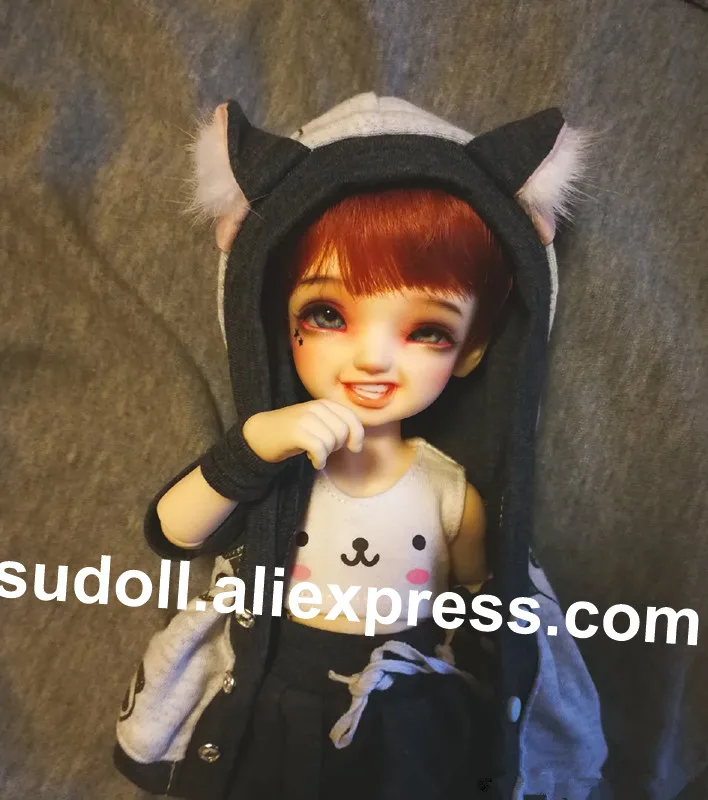 doll big eyes