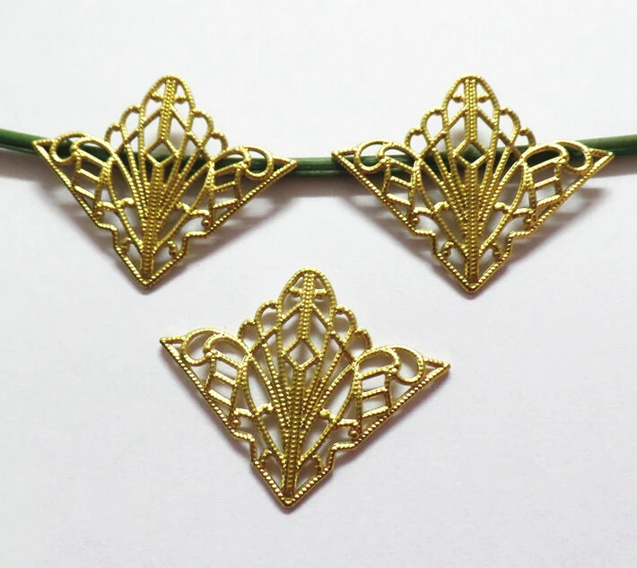 100pcs/lot 28*35mm brass flower filigree wrap Triangular findings | Украшения и аксессуары