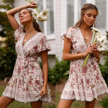 

2019 Summer Style Women Clothing Mini Boho Floral Dress Ladies Short Sleeve V Neck Evening Party Bohemian Beach Dress DG010