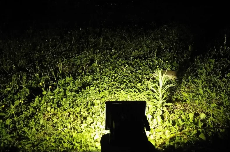 LED Floodlight-11