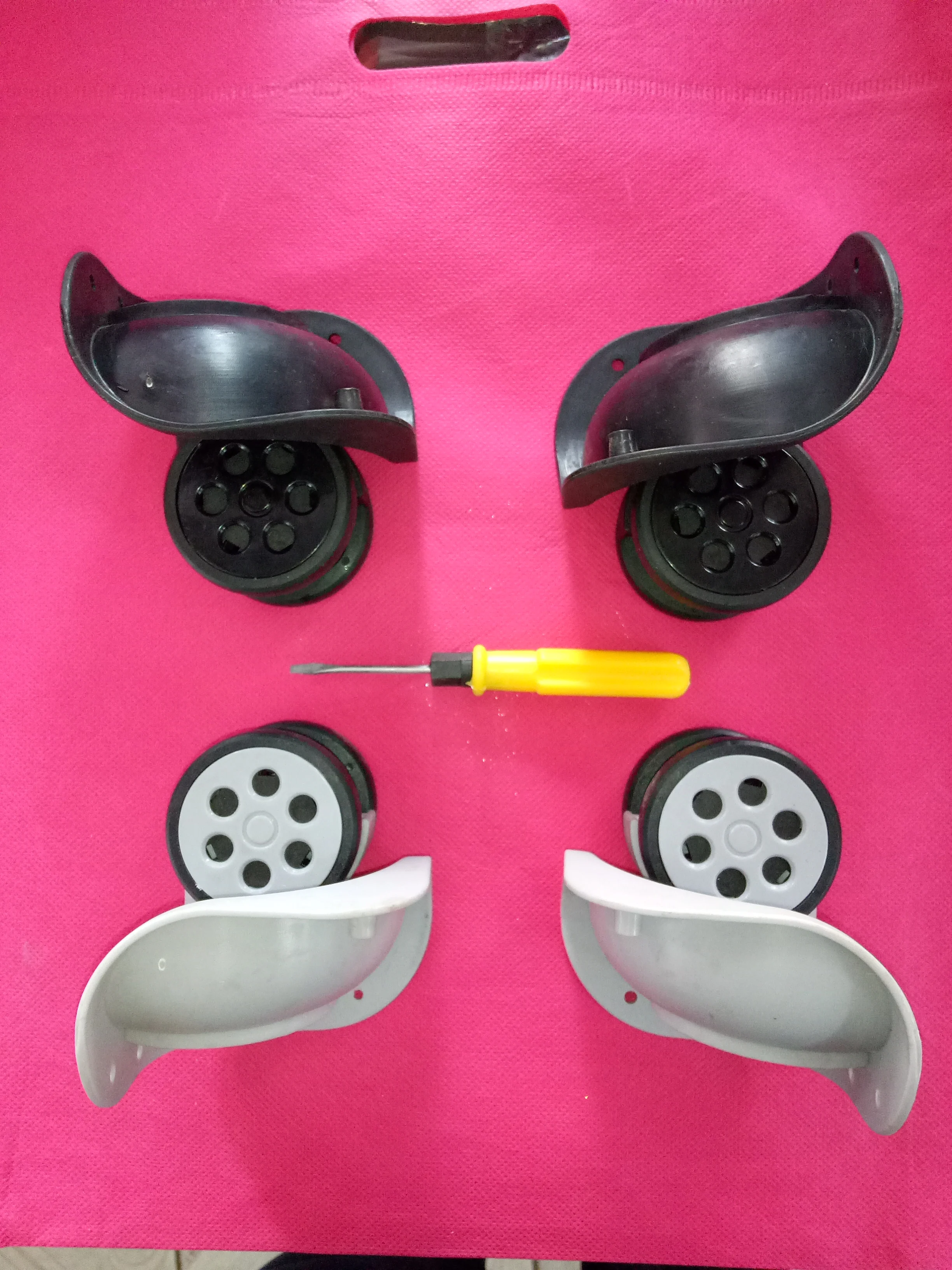 

Trolley case universal wheel luggage lock box aluminum buckle trolley case wheel repair part suitcase accessories replacement