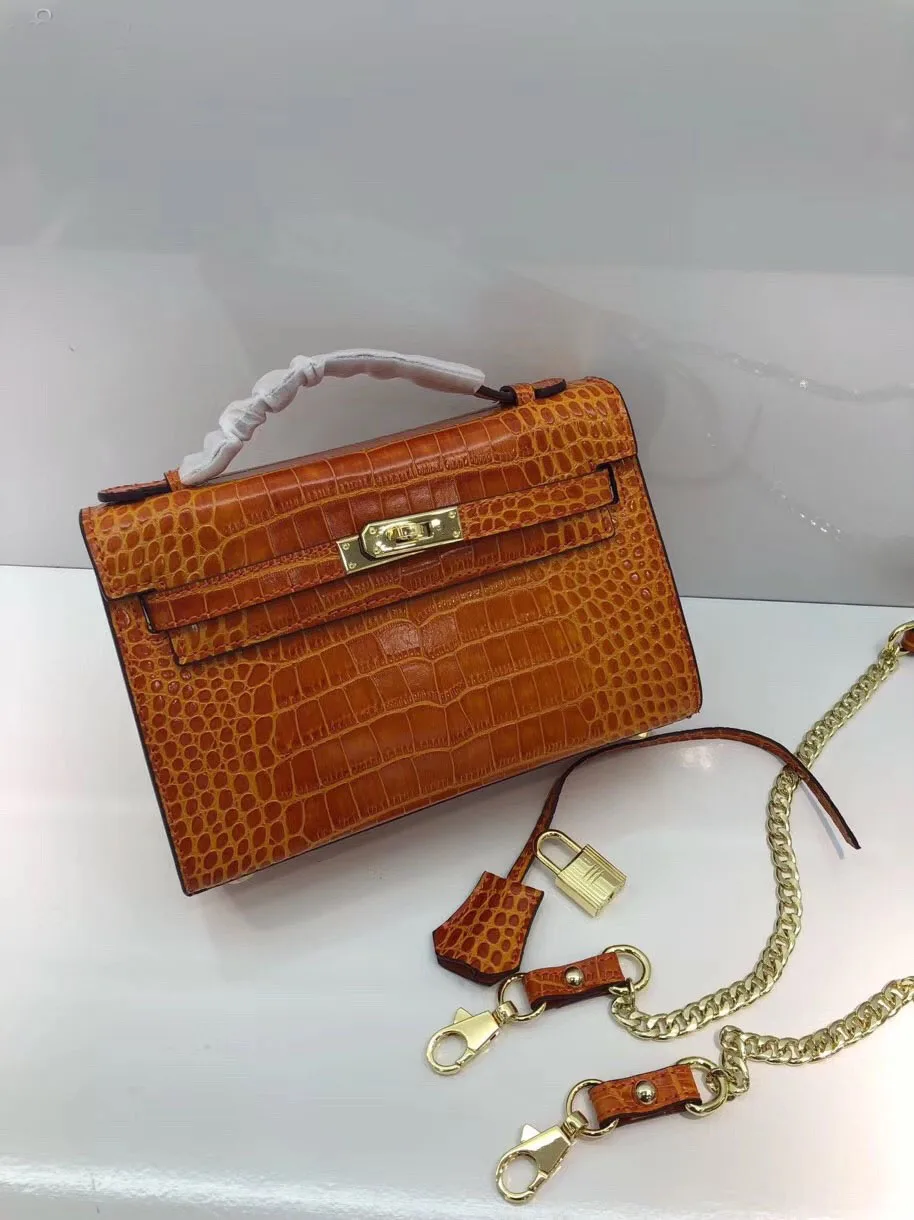 

LooVaixiao Brand designer classic large size women's bag crocodile pattern ladies briefcase leather leather bag