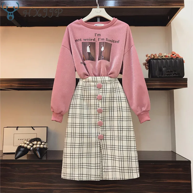 

Cool Girl Casual Sweatshirt and Plaid Woolen Skirt 2 Piece Set Fall Winter Portrait Print Bright Silk Pullovers and Skirt Suits