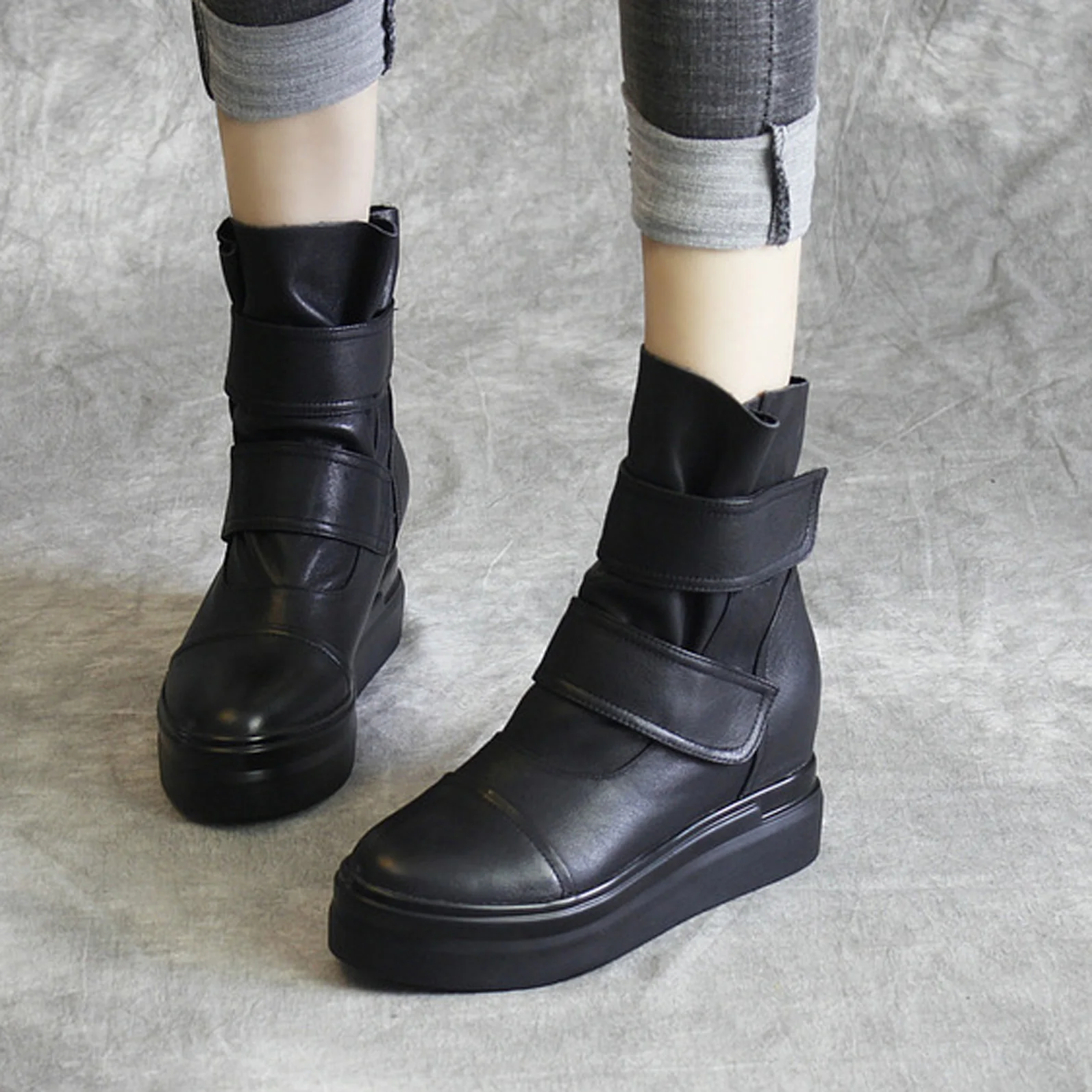Женские туфли-лодочки из натуральной женская из телячьей кожи ботинки до щиколотки ботинки черного цвета на высоких каблуках; обувь, визуально увеличивающая рост; спортивная обувь нормальных Размеры