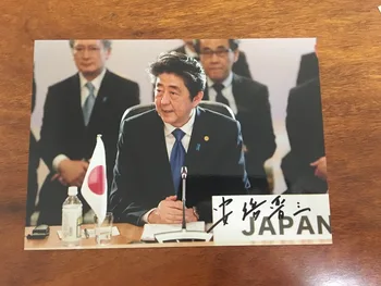

hand signed Shinzo Abe Shinzo autographed photo 5*7 autographs 092018B