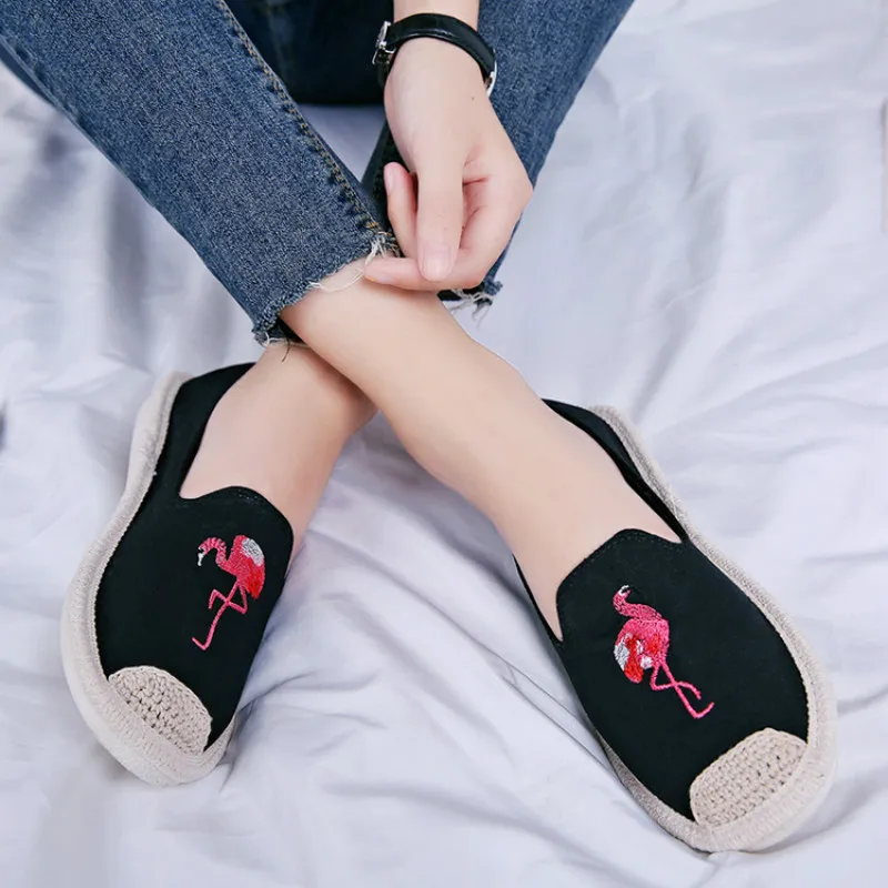 

2018 New Straw Fisherman Shoes for Women Loafer Canvas Shoes Embroidered Flamingo Pineapple Female Casual Shoes Espadrille 35-40