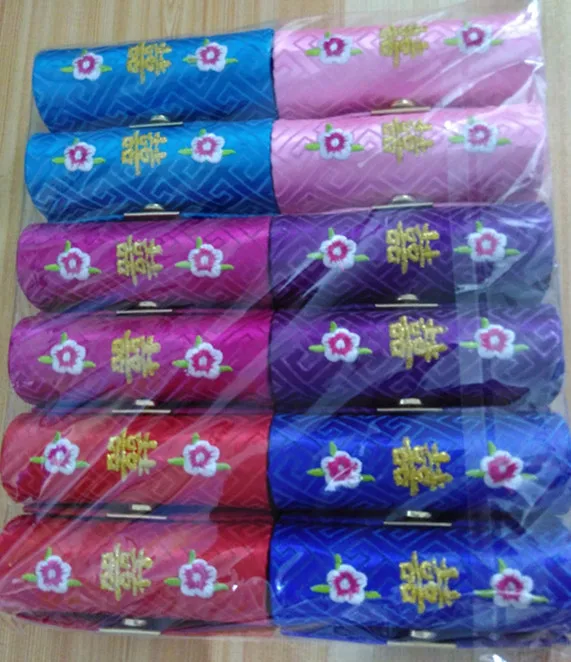 

Latest Embroidered Mirrored Mini Silk Brocade Box Wedding Party Favor Candy Case Chinese Cosmetic Lipstick Storage Tubes 12pcs/l