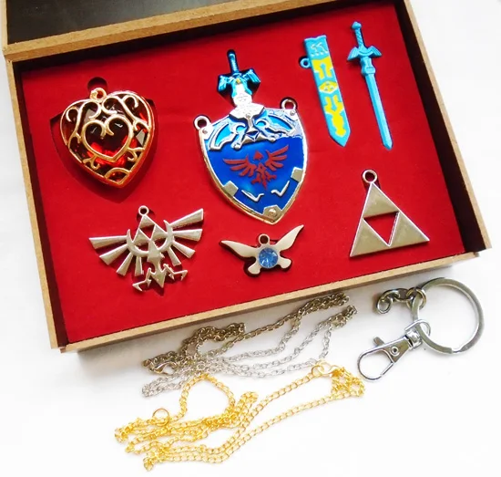 

New 7pcs/lot Zelda Keychains Weapon Link Sword Shield Pendants Cartoon GameCosplay Key Chain Keyring+Gift Box