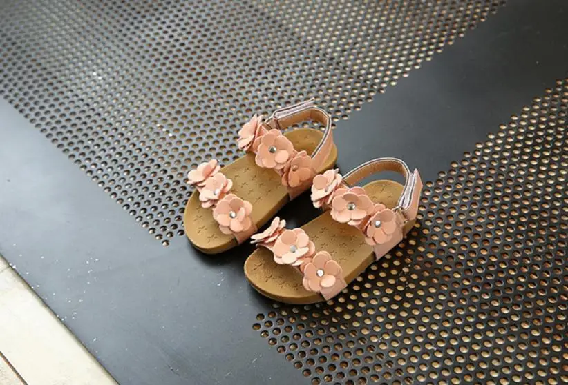 Челнока девочка Сандалии Цветочный подошва дети принцесса сандалии розовый белые туфли резиновая кожа пляжные bebek sandalet