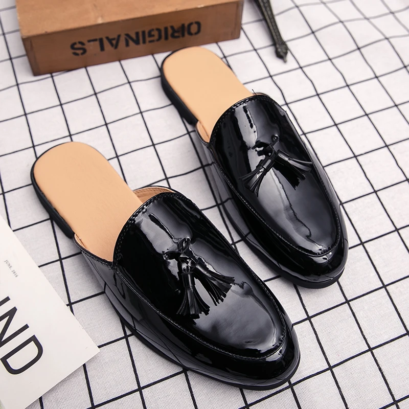 

Brand Summer Men Slippers Male Leather Flip Flops for Man Vintage Casual Beach Sandals Non-slide Zapatos Hombre Black White Shoe
