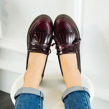 Весенняя винтажная женская обувь на плоской подошве; Женская обувь в стиле ретро; женские лоферы из искусственной кожи с кисточками; женская обувь на толстом каблуке в английском стиле; Размеры 35-40