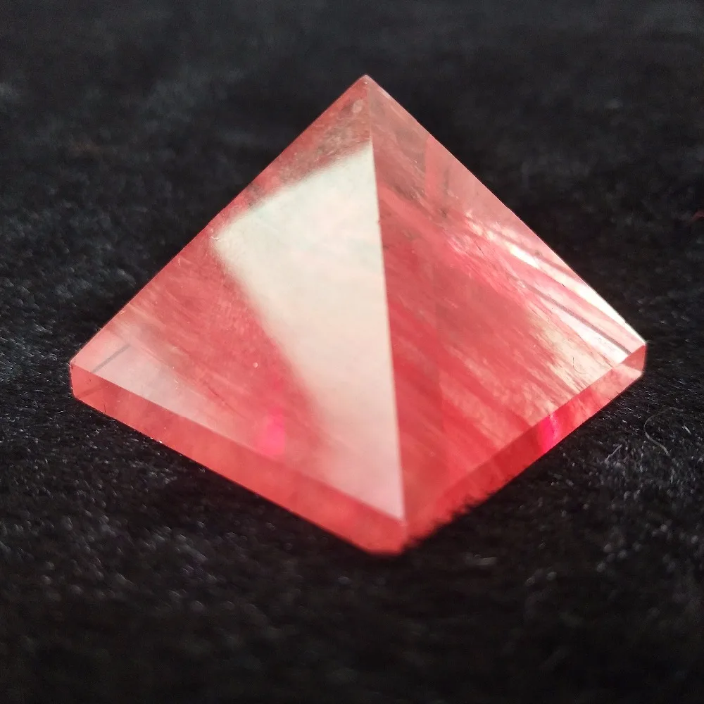 

1pcs From Asia quartz crystal pyramid quartz stone pyramid feng shui chakra wholesale gifts
