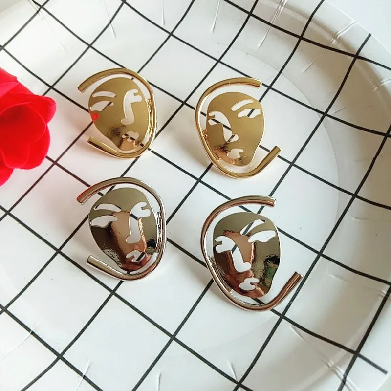 Timlee E127 Free shipping New Retro Exaggeration Face Earrings Head portrait Mask Metal Drop Earring,Wholesale