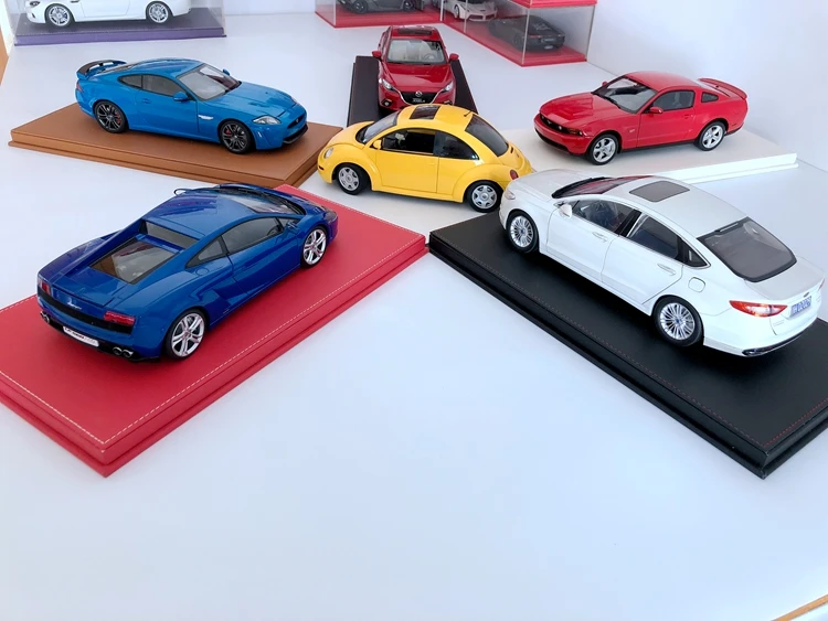 Modelo de Carro de Brinquedo Caixa Exibição Poeira Capa Couro Base Acrílico Material Mostrar Não Incluindo Carro 1:18 3 1:18 modelo de carro de brinquedo caixa