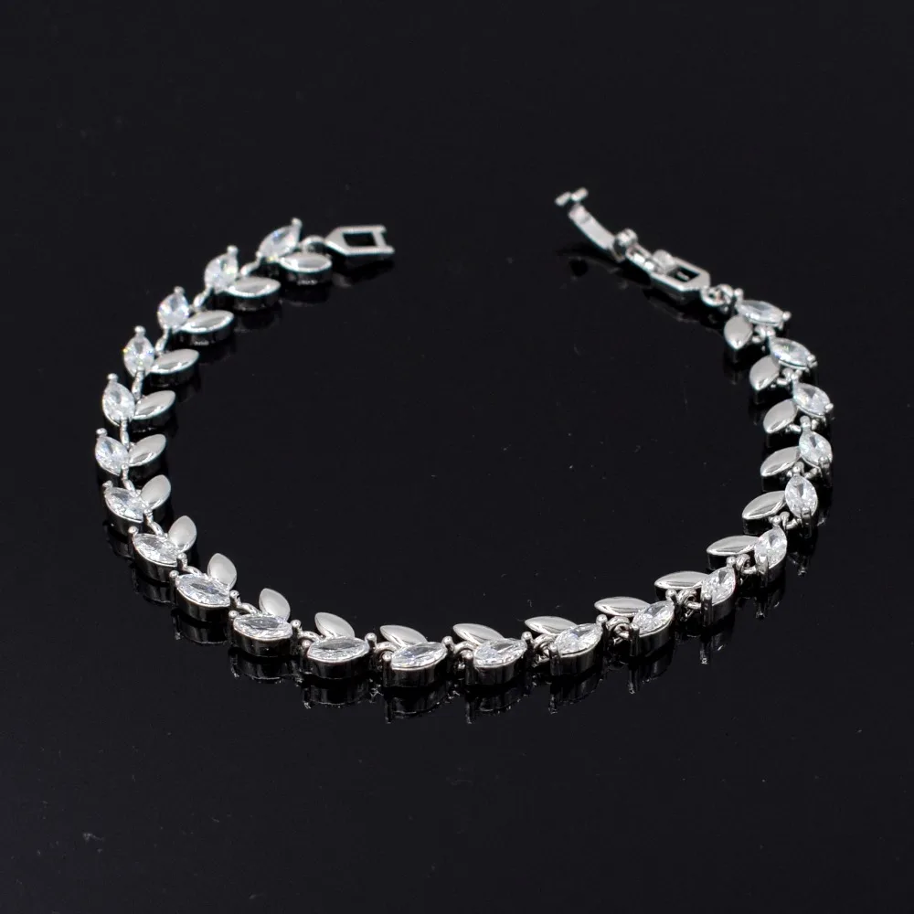 

Luxury Crystal Bracelets For Women Silver color Bracelets & Bangles Femme Bridal Wedding Jewelry 2018 Vintage Bracelet zz1
