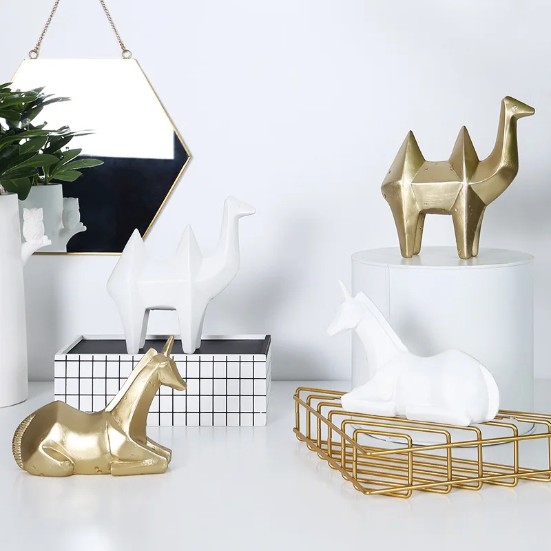 

Nordic Style Unicorn Statues Home Decor Ins 3D Camel Resin Crafts Animal Simple Desk Figures Drop Shipping