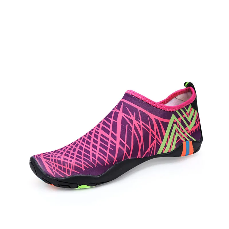 Sapatos de natação
