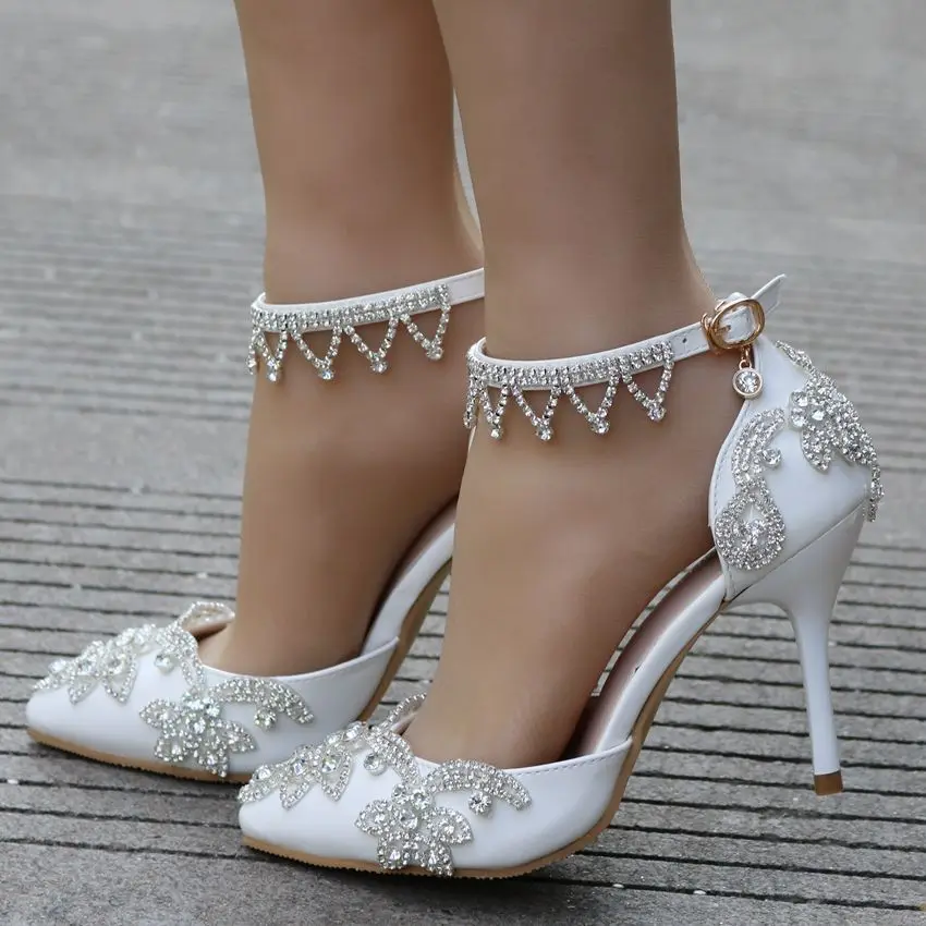Для женщин Fashin Сладкий Белый кисточкой «Бриллиантовые» туфли босоножки на высоком каблуке шпильки туфли невесты платье для девочек свадебные туфли Большой размер: 41, 42