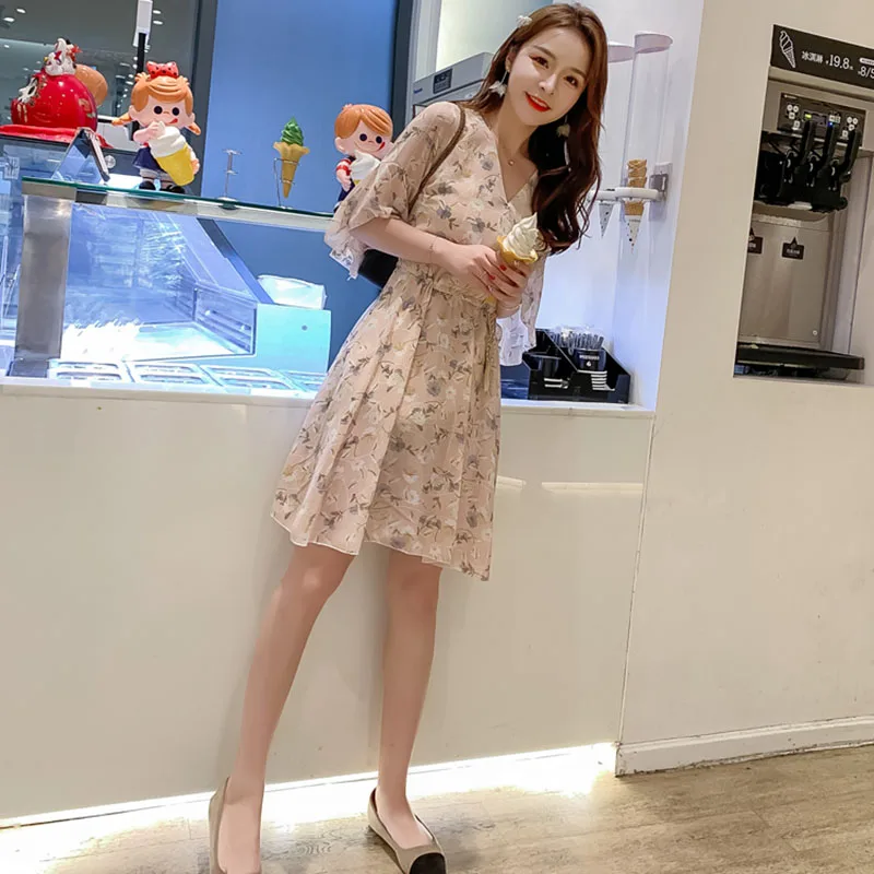 Женское летнее шифоновое мини-платье с принтом, корейское офисное Повседневное платье с расклешенными рукавами, новые винтажные вечерние трапециевидные платья с v-образным вырезом