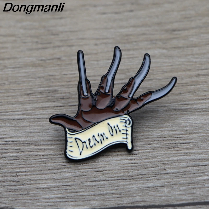 

L3357 Killer Freddie Kruger Panic Pin Gift Halloween Horror Enamel Pin Brooches Metal Brooch Pins Denim Hat Badge Collar Jewelry