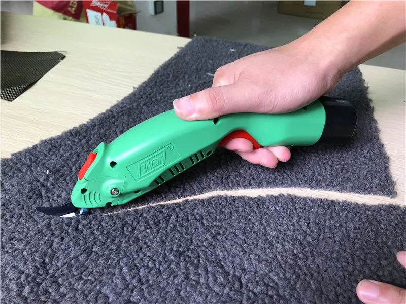 3.6V Cordless Electric Scissors Rechargeable Sewing Shear with 2