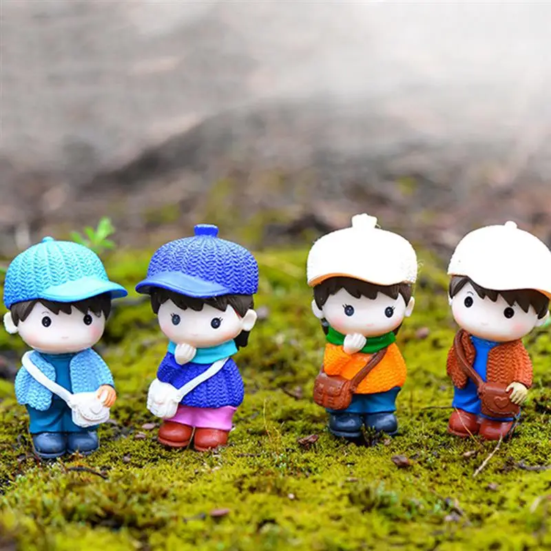 

4PCS Cartoon Satchel Couple Ornaments Mini Garden Miniature Terrarium Figurines Succulents Ornament Car Decor