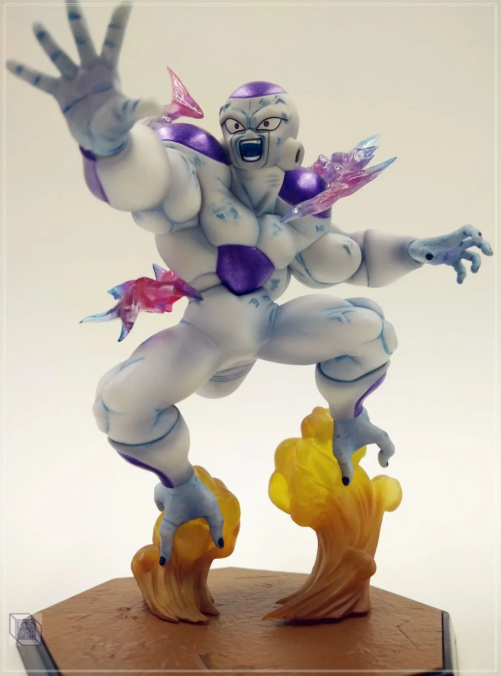 

MODEL FANS Dragon Ball Z Absolutely genuine BANDAI Figuartszero Frieza PVC figure toy Decoration