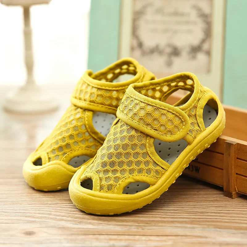 summer new Fashion girls boys shoes Net cloth children school Flat sandal sneakers sandy beach Super soft and comfortable