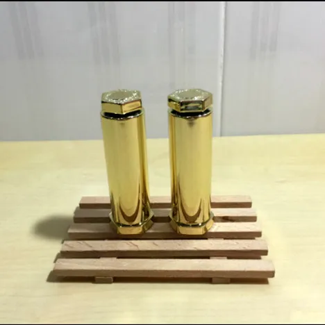 Free Shipping 12.1mm shining gold Plastic Columnar Lipstick Tube Empty Bottle Lip Gloss Containers Packaging bottle | Красота и