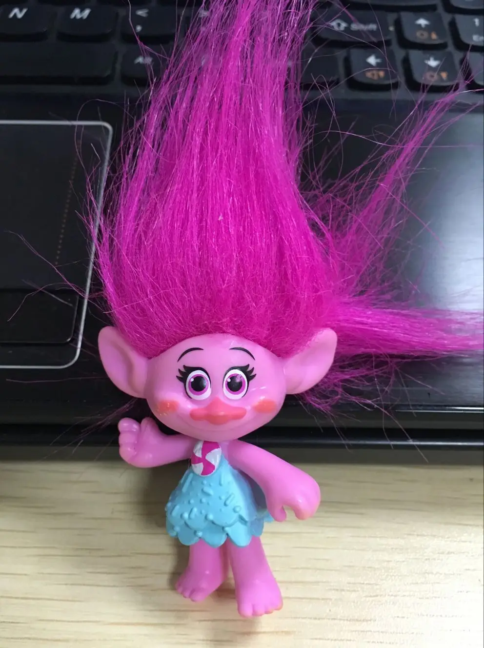 

LOVELY Trolls bobbi/poppy Collection figure toy 2.5"