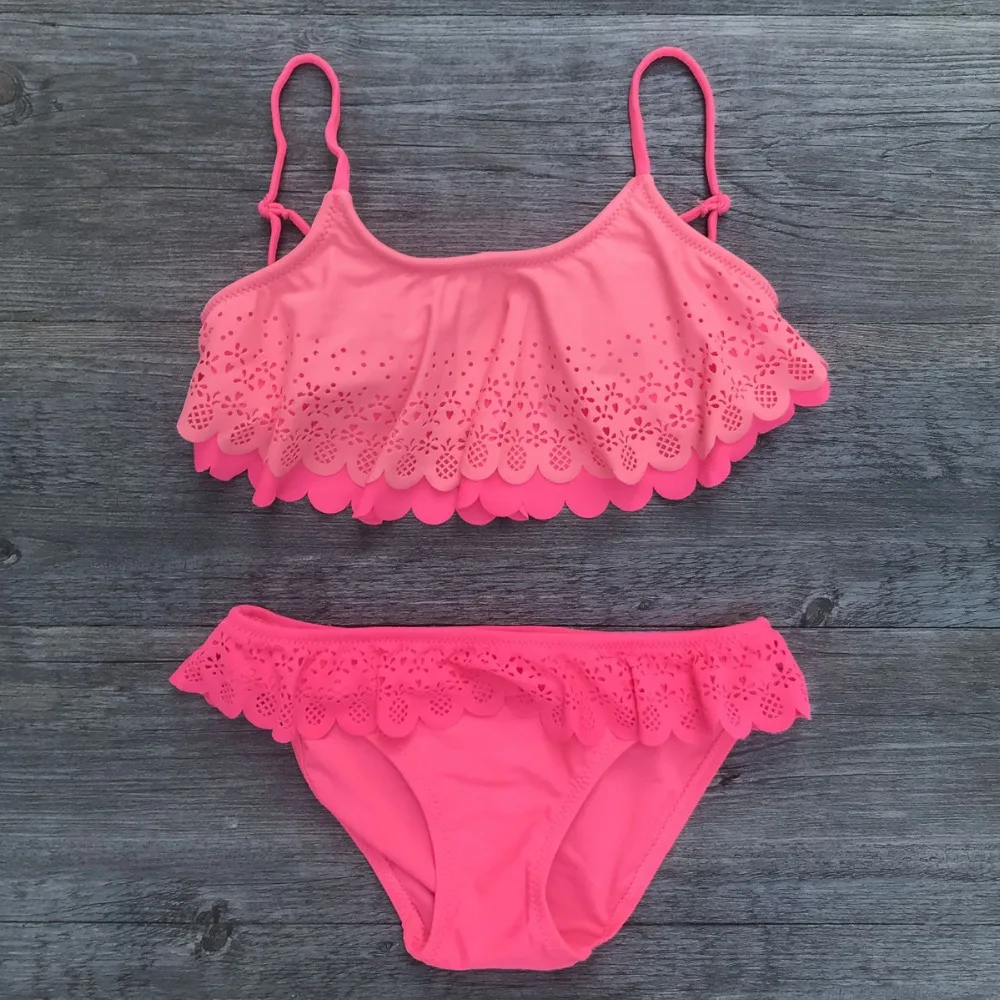 

Girl Swimsuit Two Pieces Children Swimwear Hollow Ruffle 2019 Bikini Set Swimming Suit for Girls Kids Bathing Suit Beach Wear