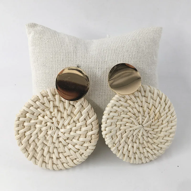 

New Handmade Banging on metal Earrings For Women Wooden Straw Weave Rattan Earrings Big Round ball Wedding Trendy Dangle Jewelry