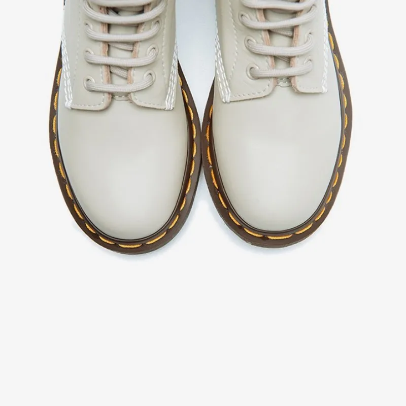 Женские ботинки из натуральной кожи на шнуровке в английском стиле; Новинка года; байкерские ботильоны на низком каблуке; Повседневная Уличная обувь на платформе
