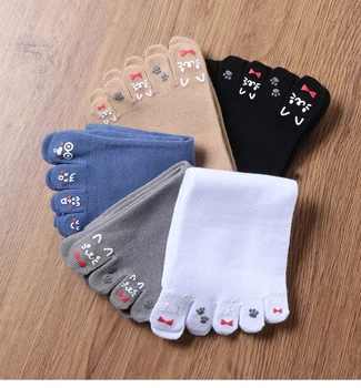 

5 Pairs Women Lady Socks Cute Smiling/Cat Patterned Cotton Breathable Five Fingers Sock Sweat-absorbent