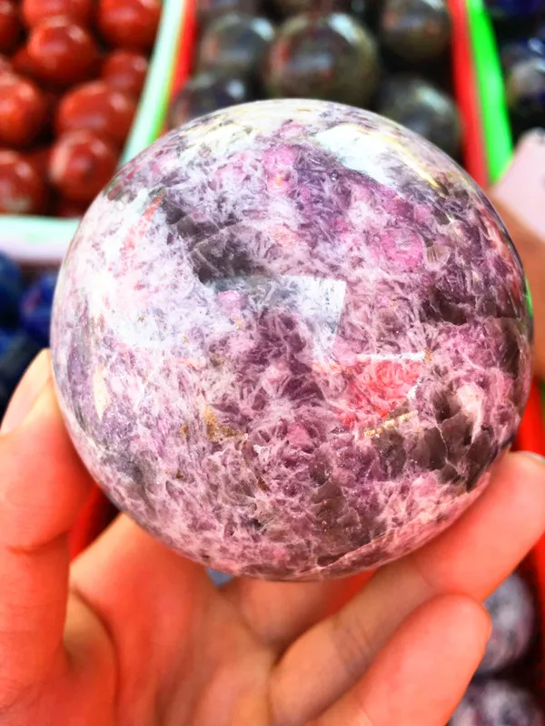 

1000g Natural quartz crystal red rose jade ball home decoration articles
