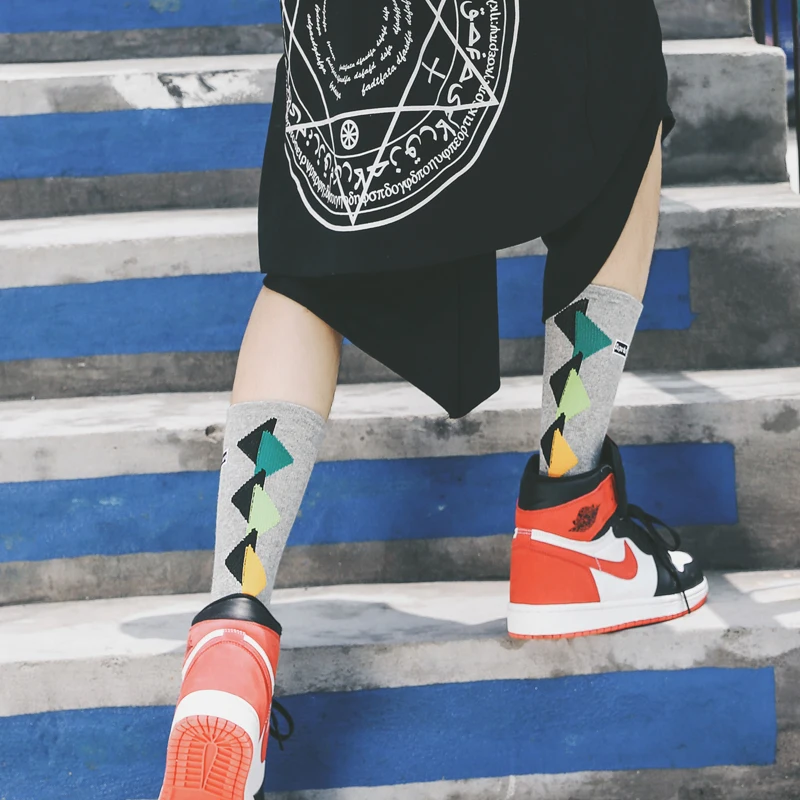 Magic Triangle Stitching Pattern Hipster Exclusive Skateboard Men Sock Street Cool style Colored heel Cotton tube Couple Sox | Мужская