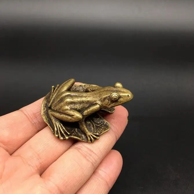 

Copper Statue Collectable Chinese Brass Carved Animal Frog Lotus Leaf Exquisite Small Statues