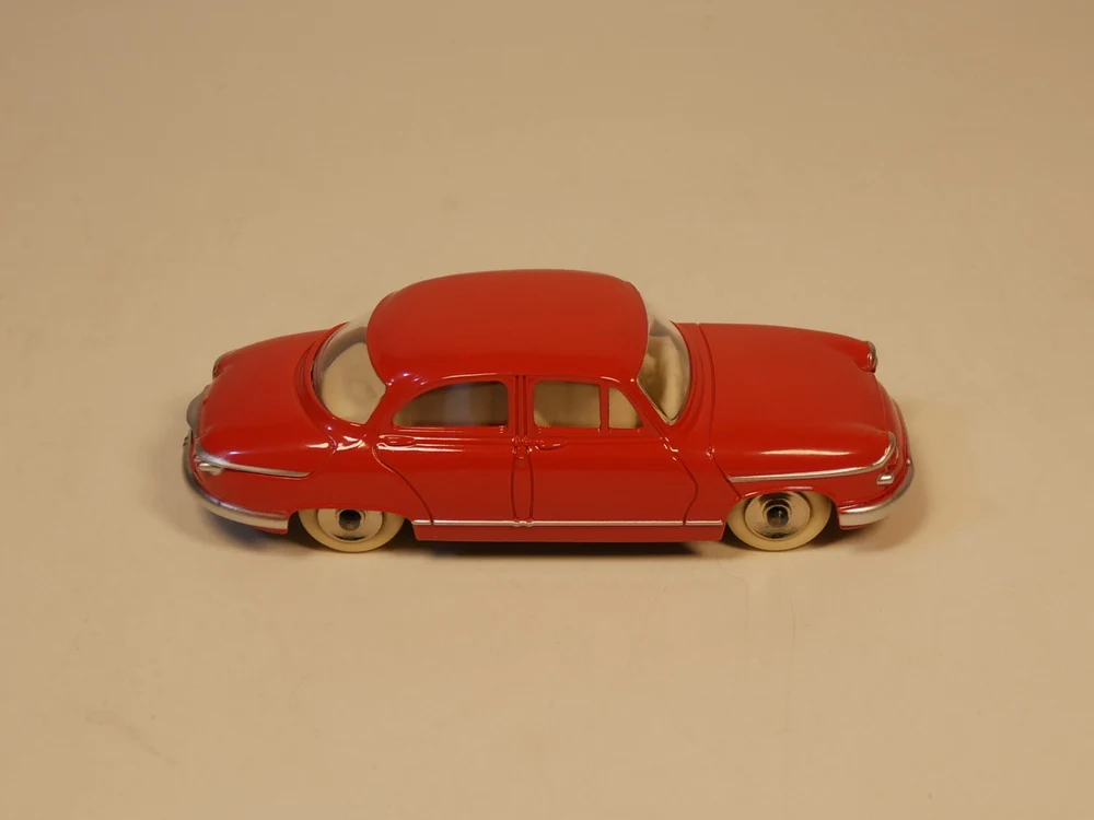 Dinky Toys 1:43 PANHARD P.L. 17 антикварных моделей бутик сплава автомобиля игрушки для детей Детские игрушки оригинальная коробка