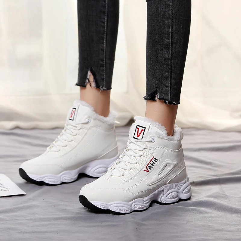 

Winter Women Sneakers 2018 New Fashion Lace Up Women Casual Shoes Trends Ins Female Flats Platform warm Plush Shoes Woman