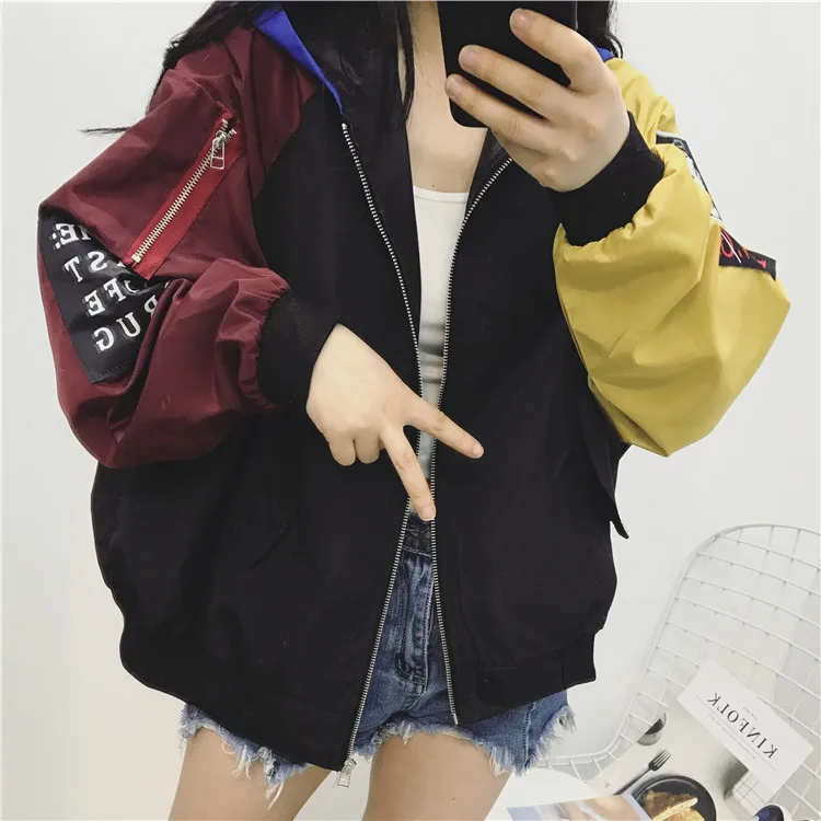 

2018 Autumn new Harajuku female Korean version of the short loose color stitching letters patch baseball uniform jacket Students