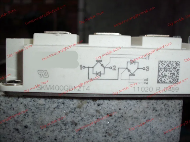 

SKM400GB12T4